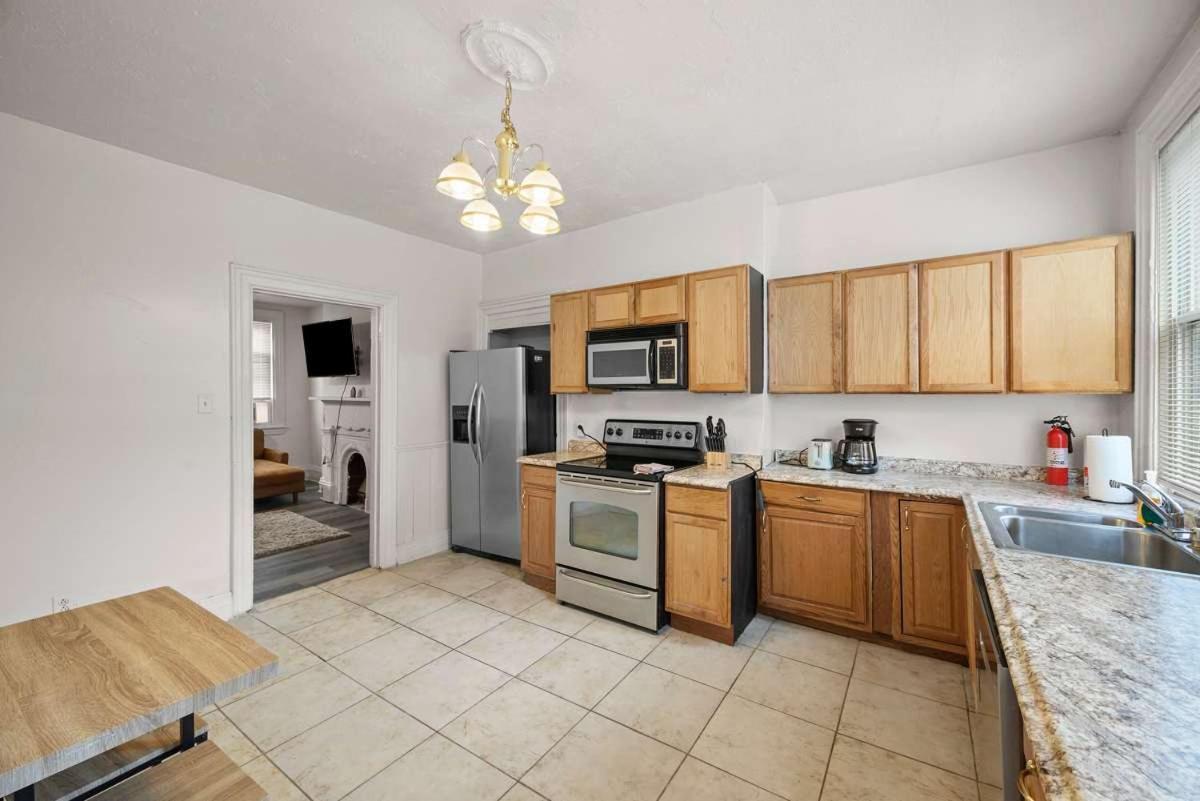 Comfy 4 Bed Northside - Near Stadiums